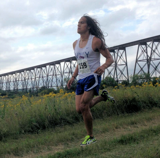 Richard Langdeaux (Rosebud Sioux) and Valley City State University Vikings place 2nd