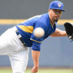 Kyle-Lohse-Brewers-ankle-injury-081614