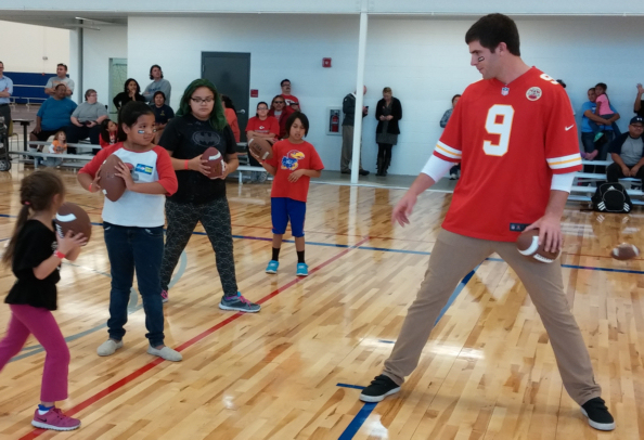 Chiefs QB Tyler Bray (Potawatomi-Citizen Band) & IHS Haskell Diabetes Prevention Program Bring “NFL Play 60” Event to Lawrence