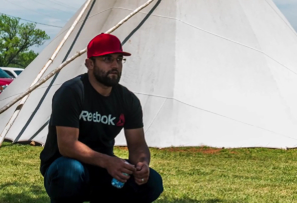 VIDEO: Countdown to UFC 181: Johny Hendricks (Otoe-Missouria Tribe) vs. Robbie Lawler II