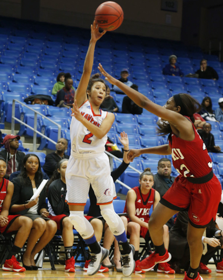 Lauren Billie (Creek/Seminole) matches career high with 11 points as UTA Mavs outlast Georgia Southern in OT