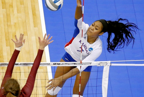 Tiana Dockery (Navajo) has 8 Kills as No. 9 Kansas Advances to Elite Eight in NCAA Tourney