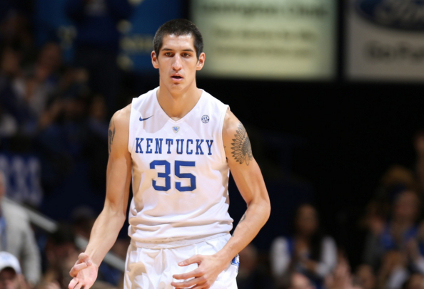 Derek Willis (Arapaho) Scores 8 Points for Kentucky who hold off Mississippi State, 80-74