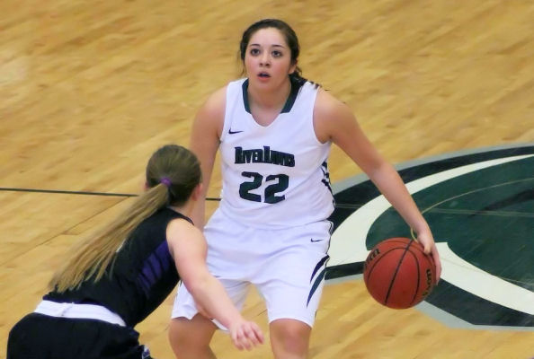 Kylie Looney (Cherokee Nation) Scores 9 Points as NSU falls to Bearcats, 67-56