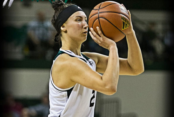 Tesha Buck (Mdewakanton Sioux) scored 11 points for Green Bay who Outlast Wright State to Win 14th Straight, 63-58