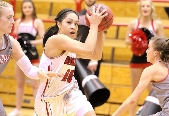Tisha Phillips (Nez Perce Tribe) nabs 6 steals along with 12 points for EWU in close loss to NDSU, 69-72