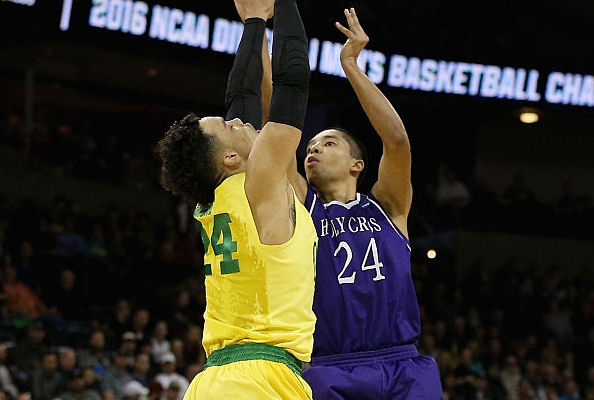 Eric Green (Hualapai Tribe) Scores 6 Points as Holy Cross Concludes Historic Postseason Run in Loss to No. 1 Seed Oregon