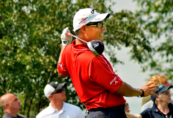 Notah Begay III (Navajo) shoots a 59 at Santa Ana Golf Course