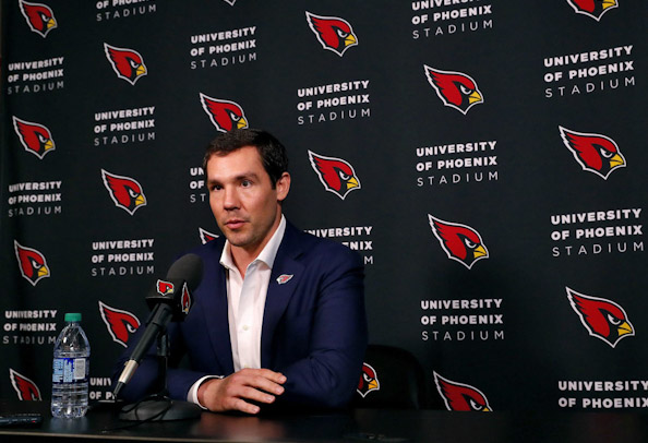 Sam Bradford says knee feels ‘good’ as he signs with Arizona