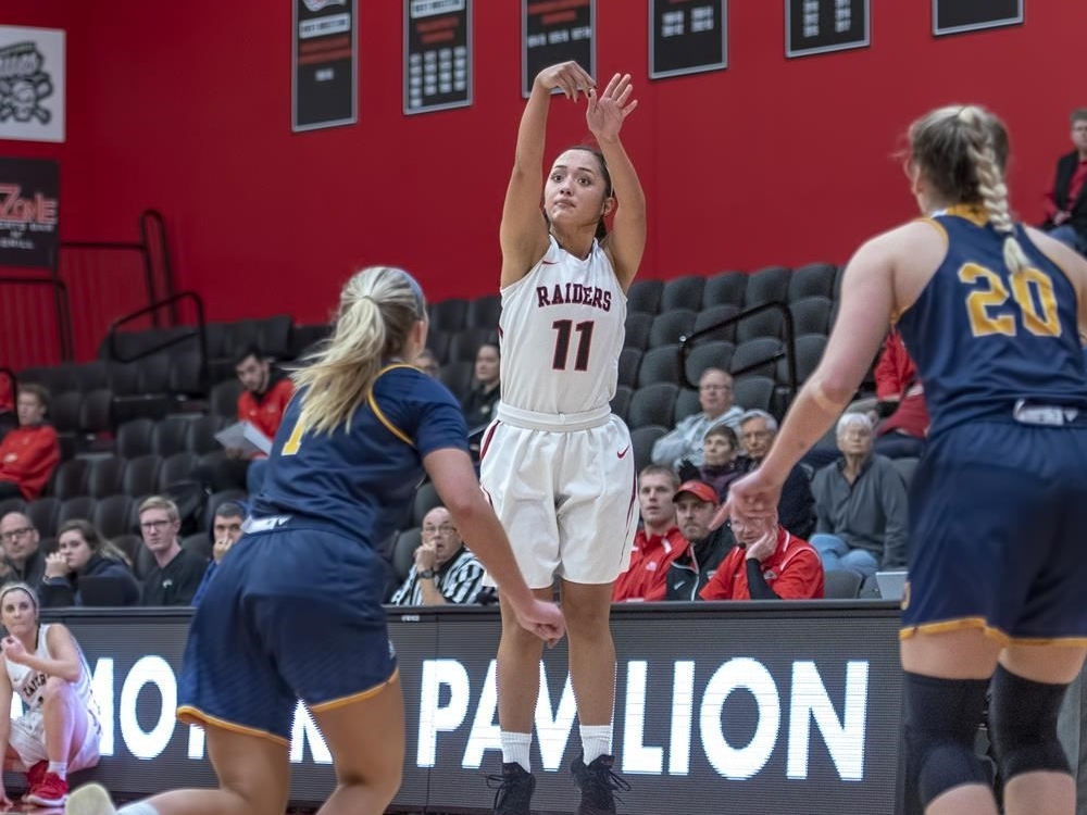 Daranda Hinkey (Shoshone/Paiute) was a perfect 6-for-6 from behind the arc as the Raiders Walloped the Wolves, 85-52