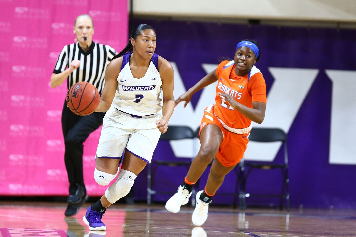 Dominique Golightly scored a game-high 17 points in Abilene Christian’s 72-55 triumph over Texas A&M-Corpus Christi
