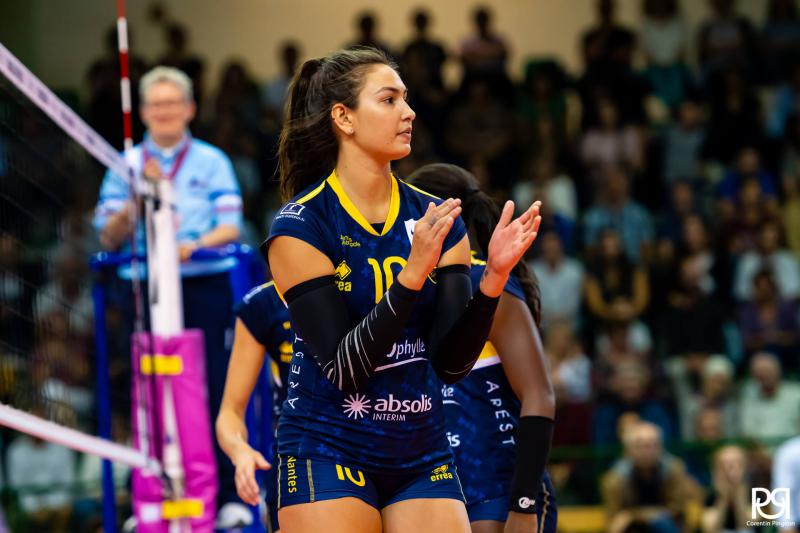 Volleyball Nantes announce the contract extension of Lauren Schad (Sioux) for the 2019-2020 season