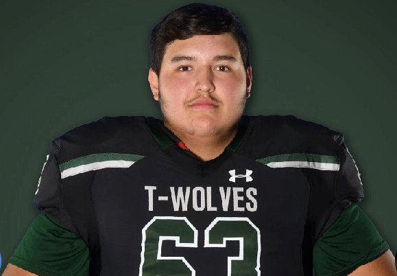 Benicio Fuentes (Oneida): “Has The Size And Intelligence To Become A Great Offensive Lineman”