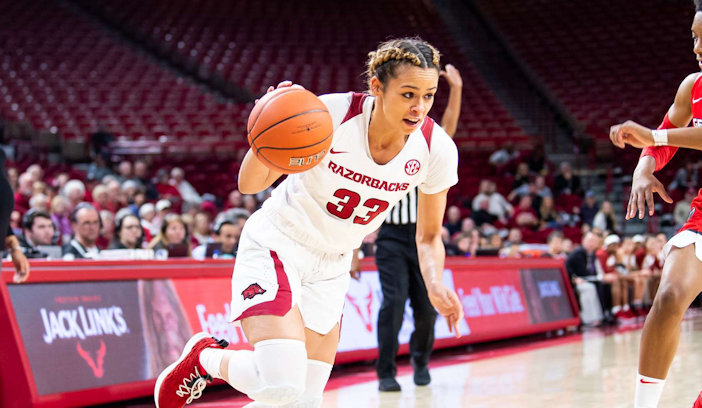 Chelsea Dungee (Cherokee) scored a game-high 27 Points in Arkansas’ Road Win at Missouri