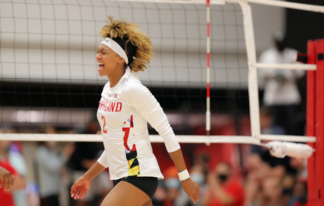 Rainelle Jones (Cree) has 8 Kills, 6 Blocks for Maryland in Sweep of Hofstra