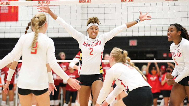 Maryland volleyball senior middle blocker Rainelle Jones (Cree) was named the Big Ten Defensive Player of the Week
