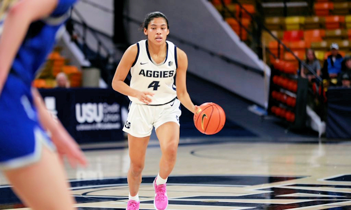 E’Lease Stafford (Navajo) registered her first double-double of the season to lead Utah State with 12 points and 10 rebounds