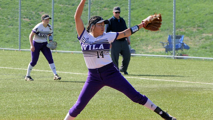 Chaunelle Penn’s (Navajo) No-Hitter Pushes Avila Eagles Past McPherson Bulldogs