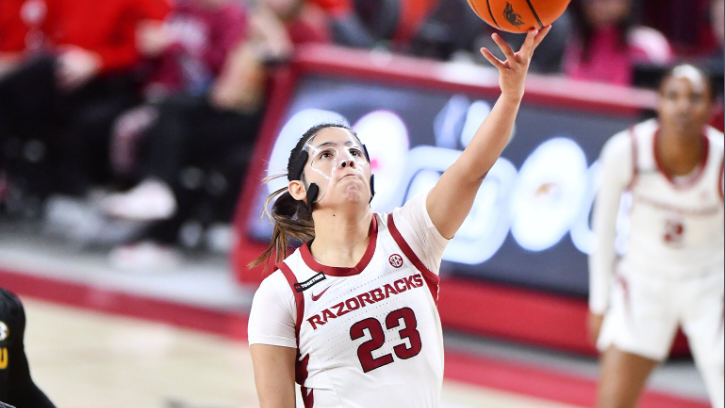 Carly Keats (Mississippi Choctaw) Scored 11 Points for Arkansas as Razorbacks Wins 12th Straight Game Over Missouri