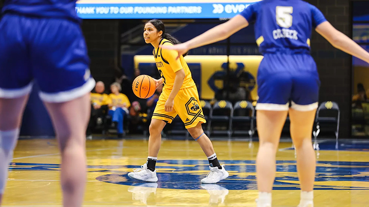 Alayna Contreras (Ojibwe) Led Kansas City with 15 Points as Roos Sweep Omaha on the Season with a 72-56 Win