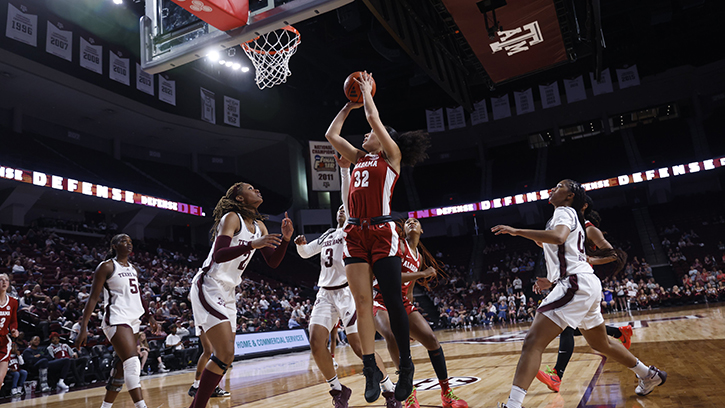 Aaliyah Nye (Potawatomi) Finished with 13 Points as Alabama Secures No. 4 Seed with 78-71 Victory at Texas A&M