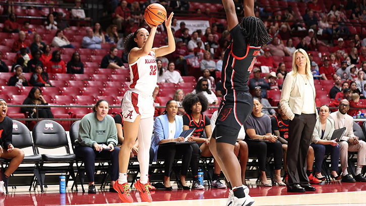 Aaliyah Nye (Pottawatmoi) led Alabama with 22 points as No. 22 Alabama defeated Georgia, 72-57