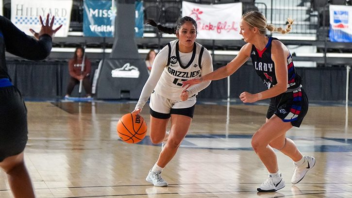 Ashiian Hunter (Navajo) Leads Adams State with 18 points as Grizzlies advance to RMAC semifinals