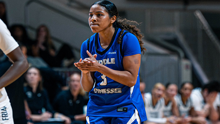 Alayna Contreras (Ojibwe) Finished with 16 Points for Middle Tennessee State in 86-43 Win over UTEP