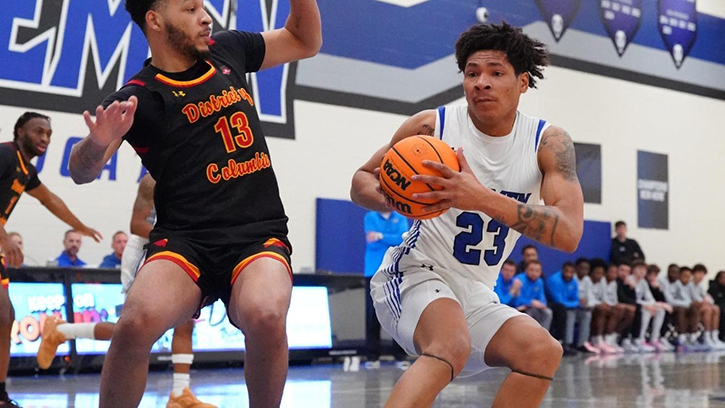 Justin Hemphill (Seneca) led all scorers with 19 points in Daemen University’s 75-67 win over Queens (NY)