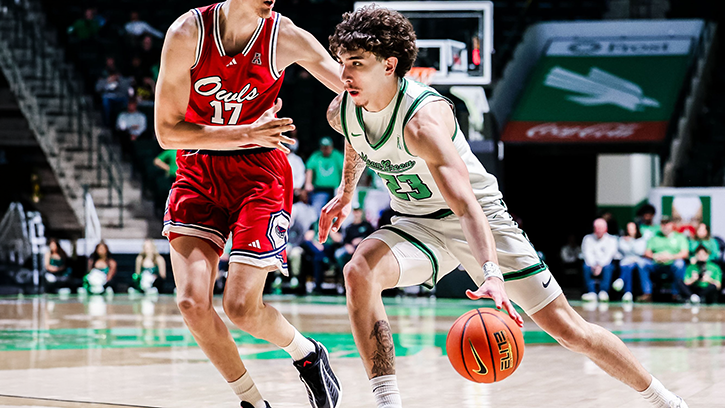 Buddy Hammer Jr. (Cherokee) scored a career high 10 points for North Texas in 73-72 win over Florida Atlantic