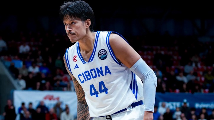 Kamaka Hepa (Iñupiaq/Native Hawaiian) crashes the boards as Cibona tops Krka